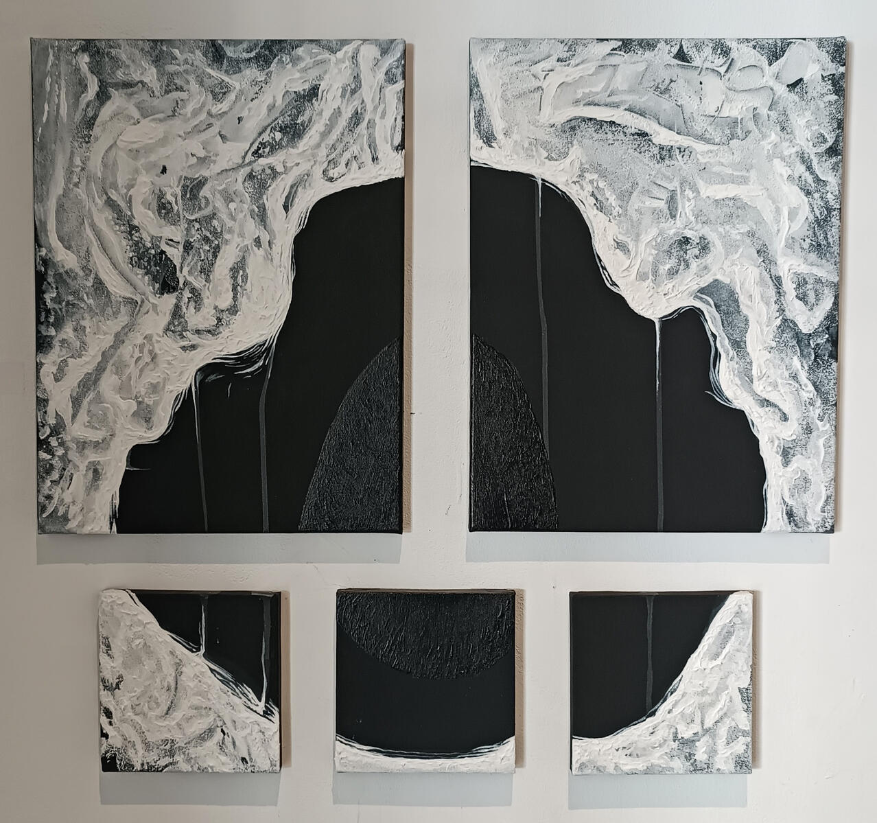 Rupture (acrylic painting on 30x40 cm + 3* 15x15 cm canvas)